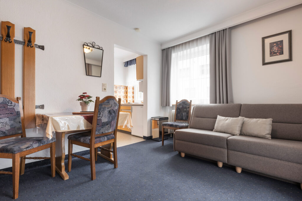 20250728_Zimmershooting_HWM_008