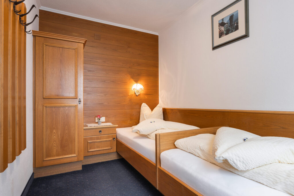 20250728_Zimmershooting_HWM_012